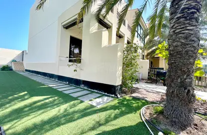 Villa - 3 Bedrooms - 3 Bathrooms for sale in Al Marsa Floating City - Amwaj Islands - Muharraq Governorate