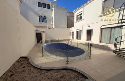 Villa - 4 Bedrooms - 5 Bathrooms for rent in Mahooz - Manama - Capital Governorate
