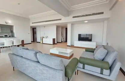 Apartment - 2 Bedrooms - 3 Bathrooms for rent in Zinj - Manama - Capital Governorate