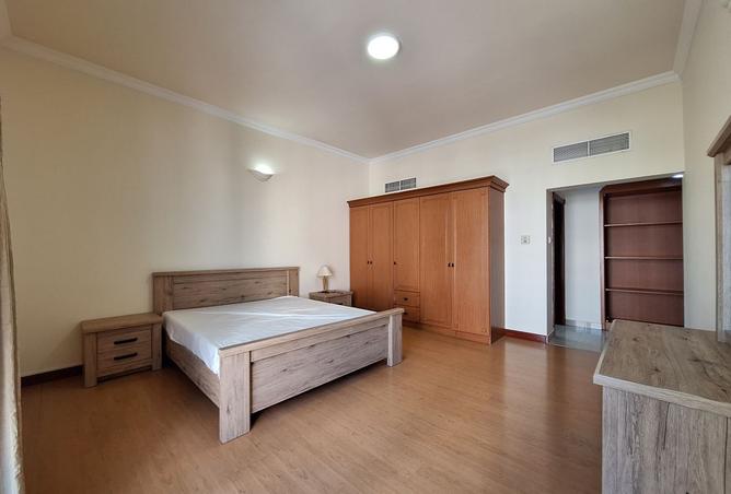 958231 - Property Image 3