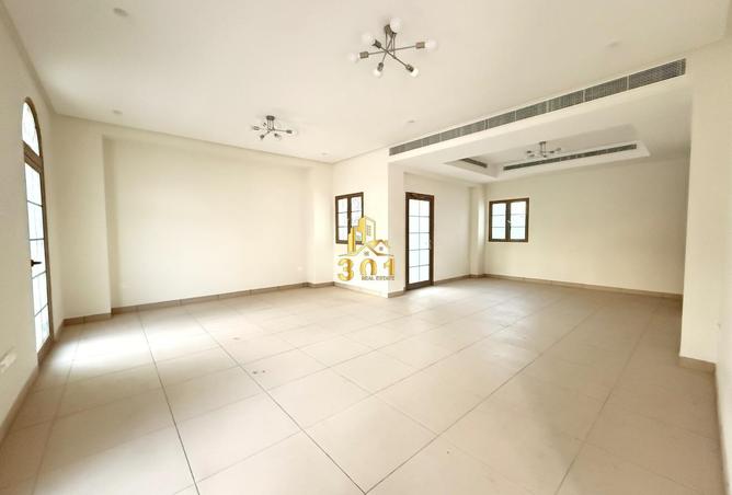 965424 - Property Image 2