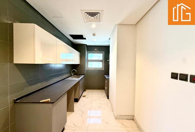 952338 - Property Image 2