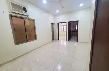 Apartment - 2 Bedrooms - 2 Bathrooms for rent in Gudaibiya - Manama - Capital Governorate