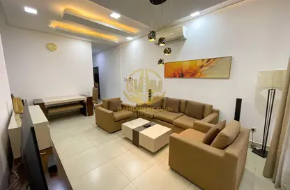Apartment - 2 Bedrooms - 2 Bathrooms for rent in Mahooz - Manama - Capital Governorate