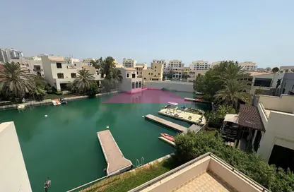 فيلا - 4 غرف نوم - 6 حمامات للايجار في أمواج - المحرق