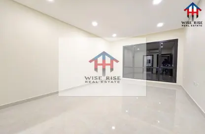 Apartment - 2 Bedrooms - 2 Bathrooms for rent in Al Burhama - Manama - Capital Governorate