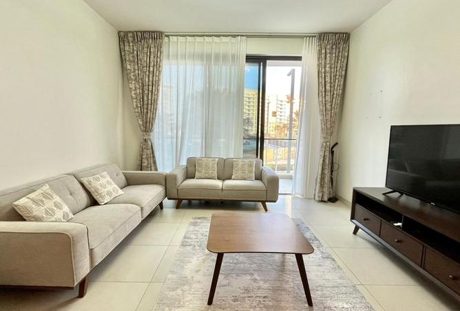 976975 - Property Image 2