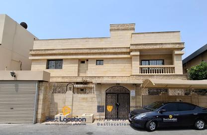 Villa - 6 Bedrooms - 4 Bathrooms for sale in Zinj - Manama - Capital Governorate