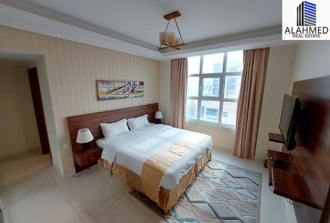 952831 - Property Image 2
