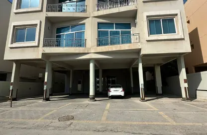Office Space - Studio - 2 Bathrooms for rent in Mahooz - Manama - Capital Governorate