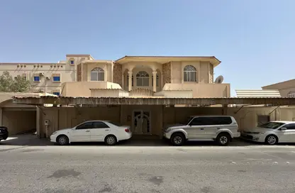 فيلا - 8 غرف نوم - 4 حمامات للبيع في الحجيات - الرفاع - المحافظة الجنوبية
