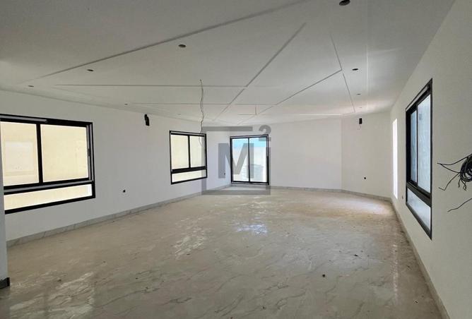 953902 - Property Main Image