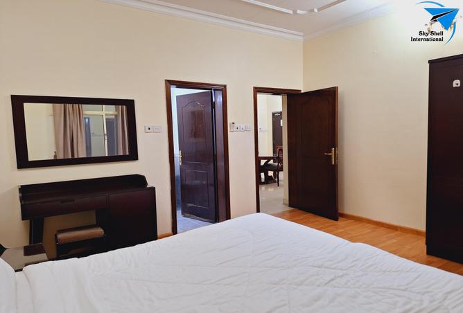 957657 - Property Image 2