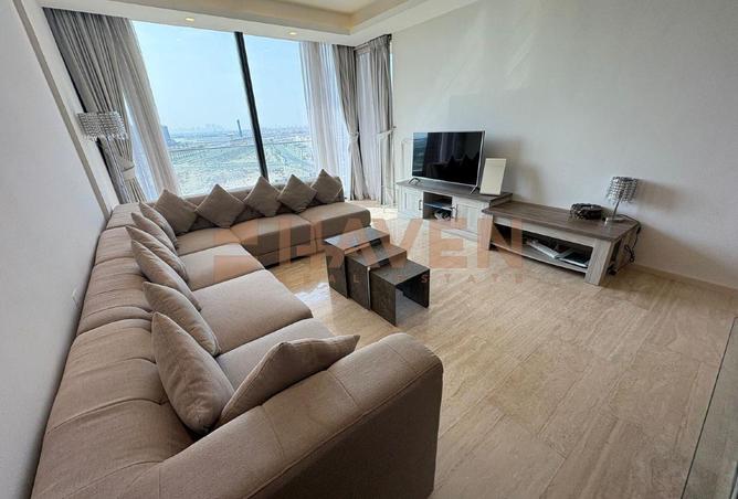 985448 - Property Image 3