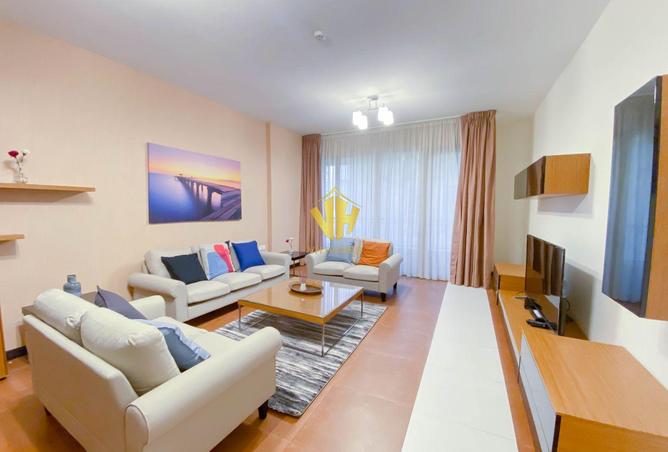 985183 - Property Main Image