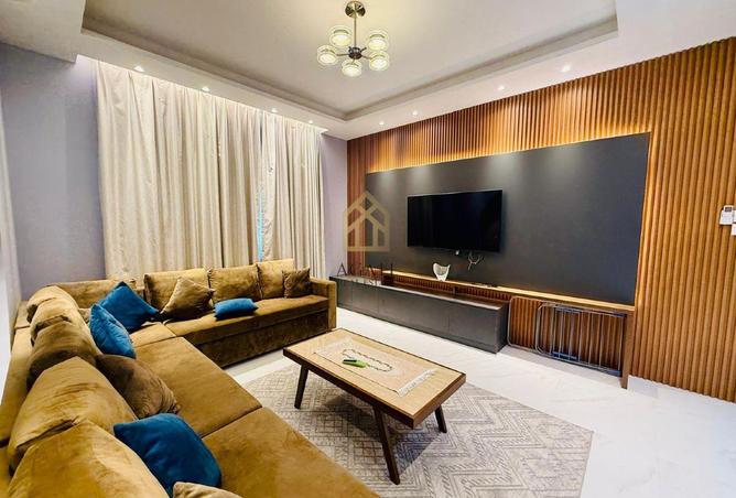 983996 - Property Image 2