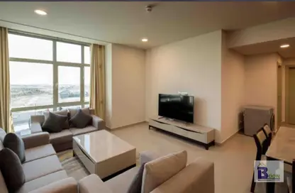 Living Room image for: Apartment - 1 Bedroom - 1 Bathroom for rent in Janabiya - Northern Governorate, Image 1
