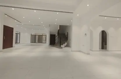 Apartment - 4 Bedrooms - 5 Bathrooms for rent in Saar - Northern Governorate