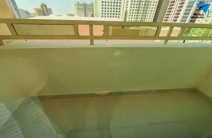 Apartment - 3 Bedrooms - 3 Bathrooms for rent in Al Juffair - Capital Governorate