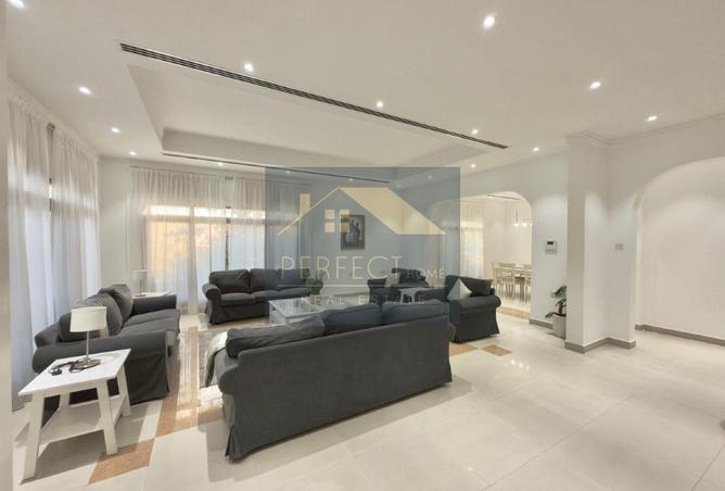 970180 - Property Image 2