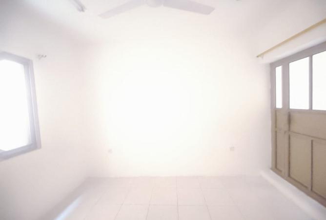 954606 - Property Image 2