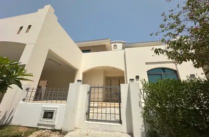فيلا - 4 غرف نوم - 3 حمامات للايجار في الرفاع فيوز - الرفاع - المحافظة الجنوبية