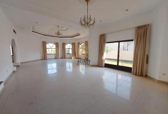 980032 - Property Image 3