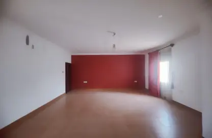 Apartment - 2 Bedrooms - 2 Bathrooms for rent in Arad - Muharraq Governorate