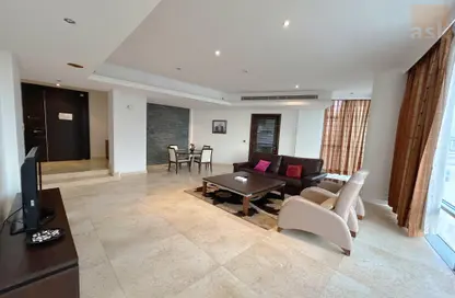 Apartment - 2 Bedrooms - 3 Bathrooms for rent in Al Juffair - Capital Governorate