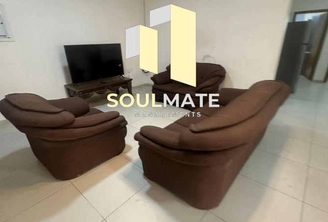 977067 - Property Main Image