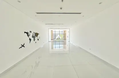 مكتب - استوديو - 2 حمامات للايجار في السيف - محافظة العاصمة