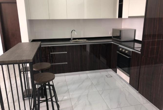 989023 - Property Image 2