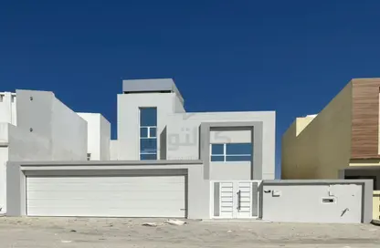 Villa - 4 Bedrooms - 5 Bathrooms for sale in Hamala - Northern Governorate