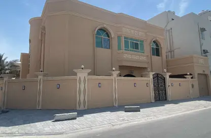 فيلا - 4 غرف نوم - 5 حمامات للبيع في الحد - المحرق