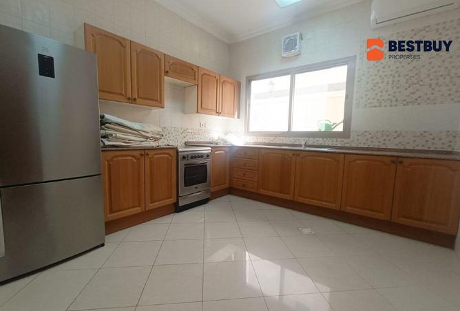 989107 - Property Image 3