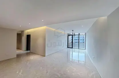 Empty Room image for: Apartment - 2 Bedrooms - 3 Bathrooms for rent in Amwaj Avenue - Amwaj Islands - Muharraq Governorate, Image 1