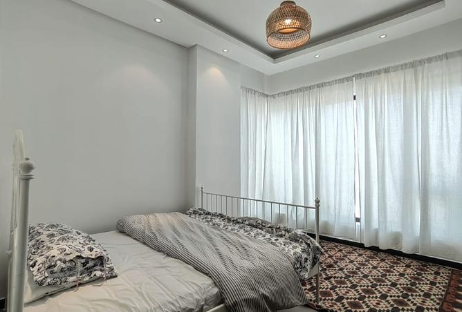 951451 - Property Image 3