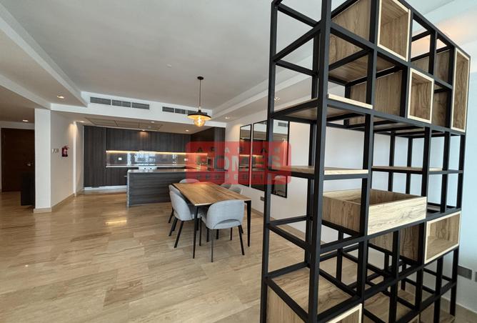 974605 - Property Image 3