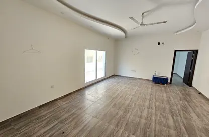 Apartment - 3 Bedrooms - 3 Bathrooms for rent in Arad - Muharraq Governorate