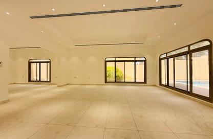 Villa - 4 Bedrooms - 5 Bathrooms for rent in Saar - Northern Governorate