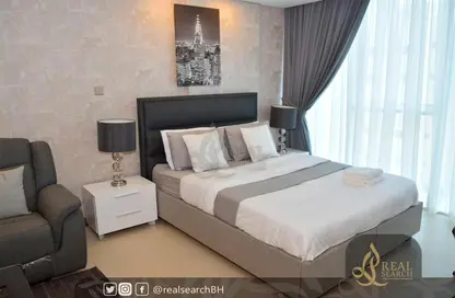 Room / Bedroom image for: Apartment - 1 Bathroom for rent in Busaiteen - Muharraq Governorate, Image 1
