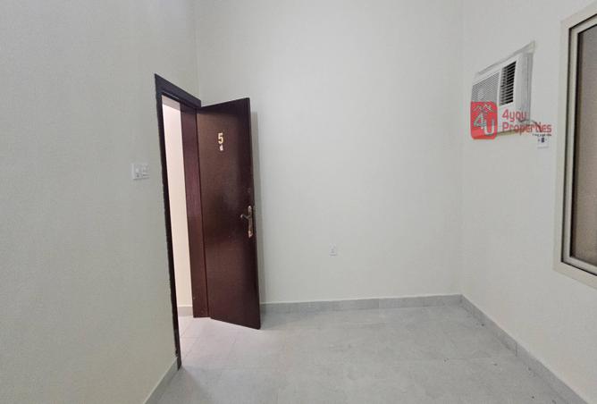 967988 - Property Image 2