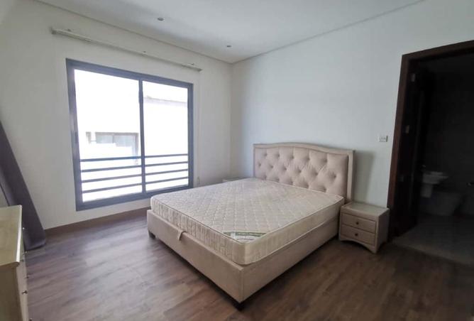 976658 - Property Image 2