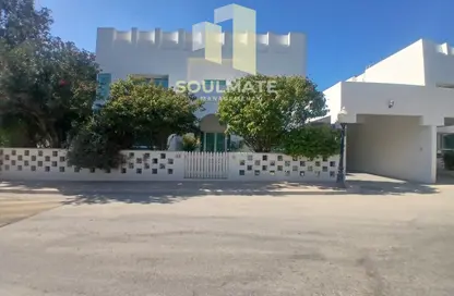 Villa - 4 Bedrooms - 3 Bathrooms for rent in Janabiya - Northern Governorate