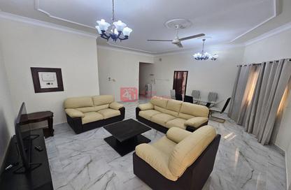 Apartment - 2 Bedrooms - 2 Bathrooms for rent in Mahooz - Manama - Capital Governorate