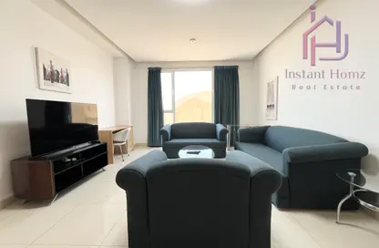 Apartment - 3 Bedrooms - 3 Bathrooms for rent in Al Juffair - Capital Governorate