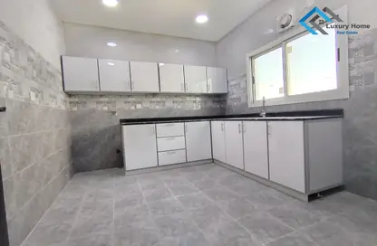 Apartment - 3 Bedrooms - 3 Bathrooms for rent in Hidd - Muharraq Governorate