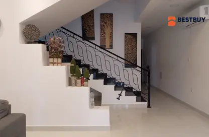 Villa - 3 Bedrooms - 5 Bathrooms for rent in Busaiteen - Muharraq Governorate