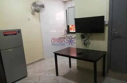 Kitchen image for: Apartment - 1 Bathroom for rent in Exhibition Road - Hoora - Capital Governorate, Image 1