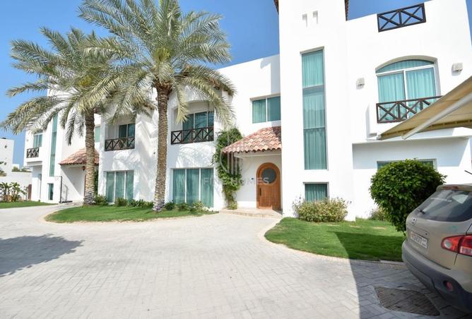 965567 - Property Image 2